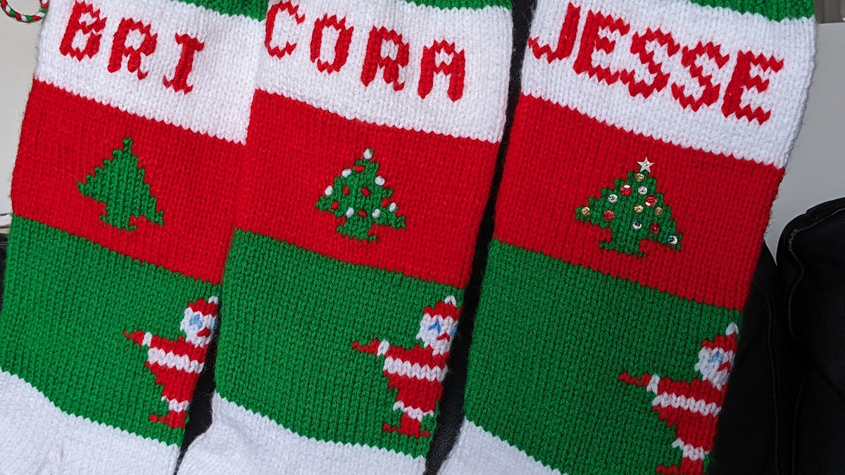 Santa and His Pack 06X Customized You Choose-Number of Trees, Decorations