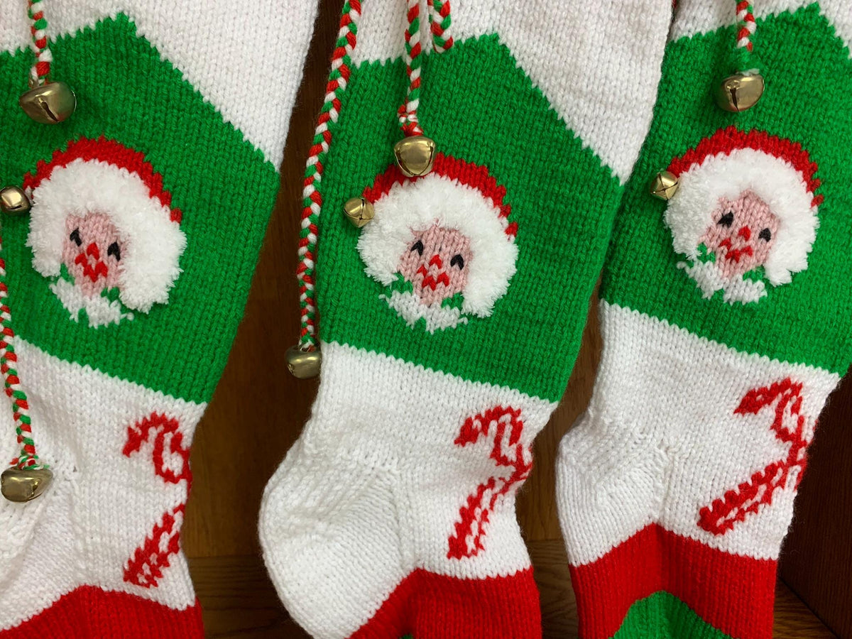 Mrs. Claus – small 037 Matches-Pairs with Santa and his Beard