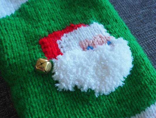 Santa and his Beard 032 FLUFFY, Raised Beard Bright Festive Christmas Colors